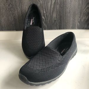BLACK SKECHERS RELAXED FIT MEMORY FOAM SHOES  11